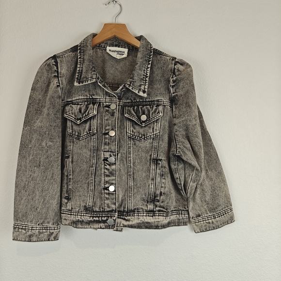 Savanna Jane Jackets & Blazers - Savanna Jane Nwot Puff Sleeve Denim Cropped Jacket In Black Acid Wash Size LG